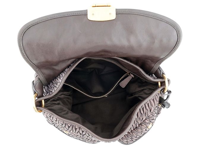 Borsa hobo in pelle Matelassé Miu Miu - vista 4