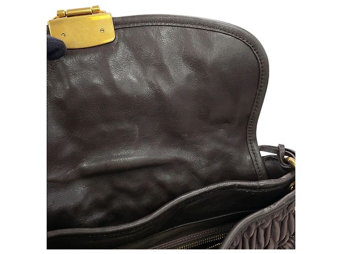 Borsa hobo in pelle Matelassé Miu Miu - vista 9