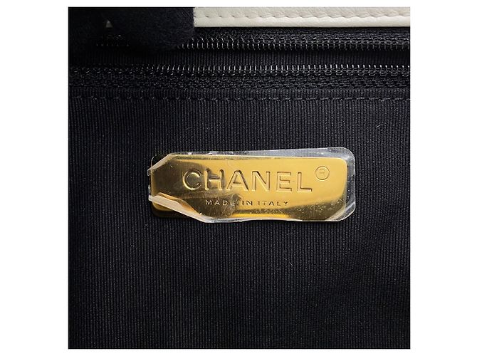 Borsa a tracolla con catena Chanel - vista 16