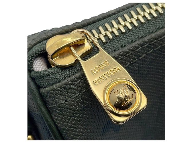 Louis Vuitton Monogram Surplus Keepall Bandoulière 25 - vista 14