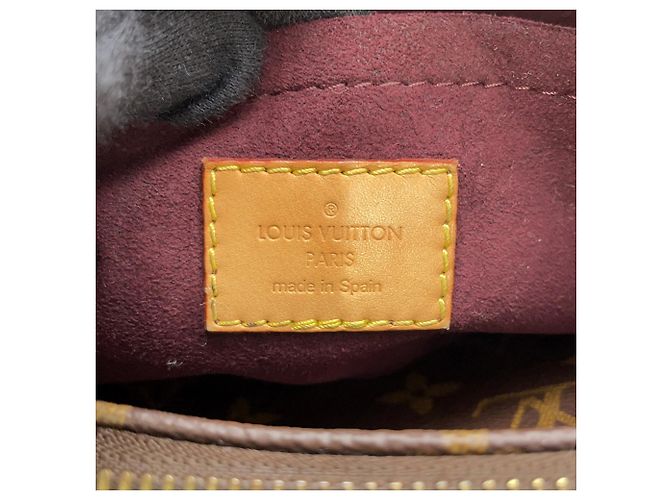 Borsa Louis Vuitton Monogram Montaigne BB - vista 16