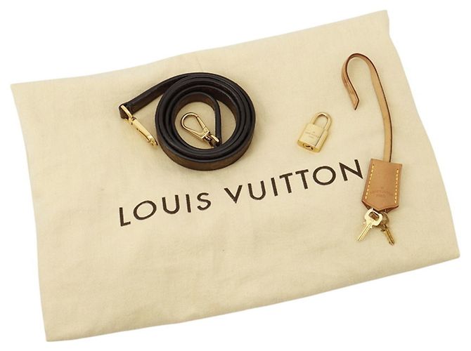 Borsa Louis Vuitton Monogram Montaigne BB - vista 17
