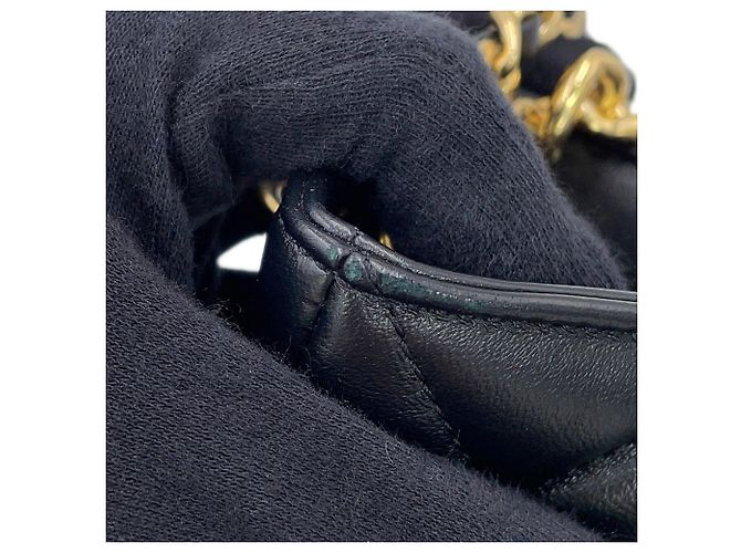 Borsa a tracolla con catena Chanel in lambskin nero - vista 9
