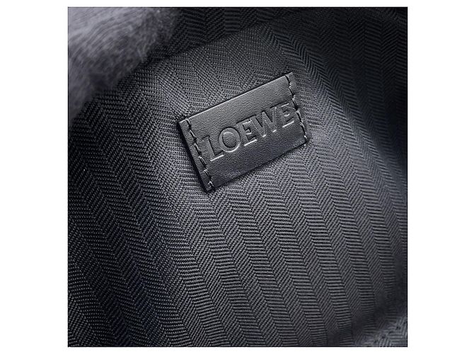Loewe Black Grain Calf Leather Shoulder Bag - view 8