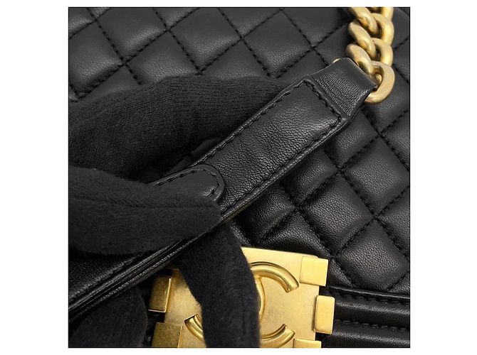 Chanel Boy Medium Chain Schultertasche - Ansicht 10