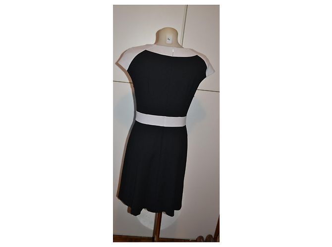 Escada Bicolour Kleid Schwarz-Weiß aus Viskose - Ansicht 5