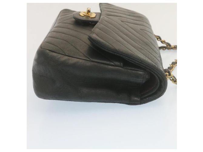 Chanel Vintage Classic Double Flap Chevron Lambskin Medium - vista 4