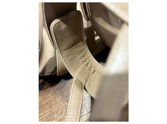 Sandali Chanel CC Turnlock in pelle beige - vista 4
