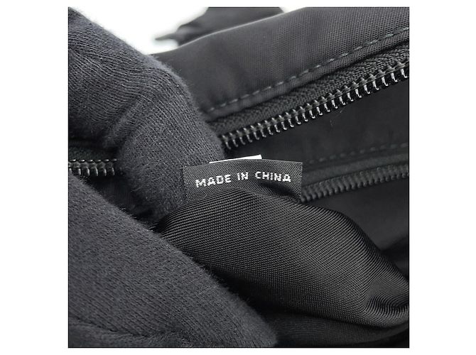 Borsa a tracolla Prada in nylon nero con triangolo - vista 14