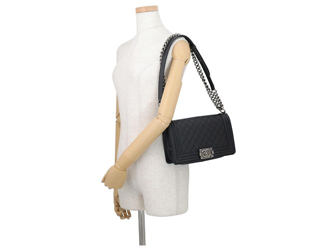 Borsa a tracolla Chanel Black Matelassé con catena - vista 4