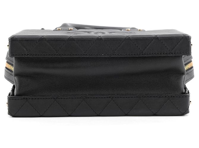 Borsa a tracolla Chanel Matelassé con catena - vista 3