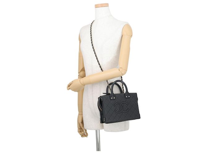 Borsa a tracolla Chanel Matelassé con catena - vista 5