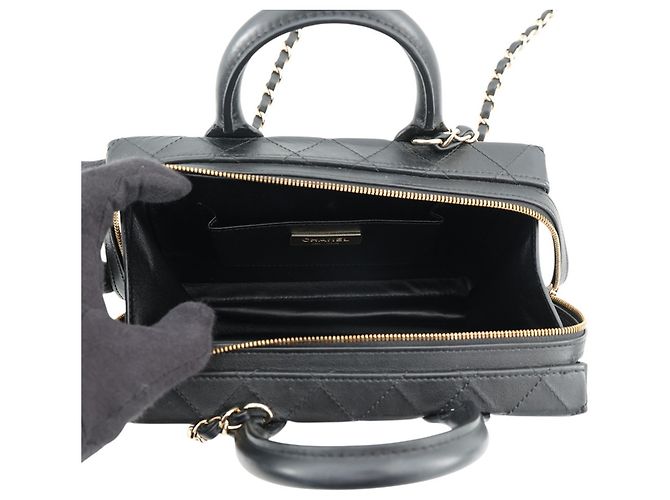 Borsa a tracolla Chanel Matelassé con catena - vista 6