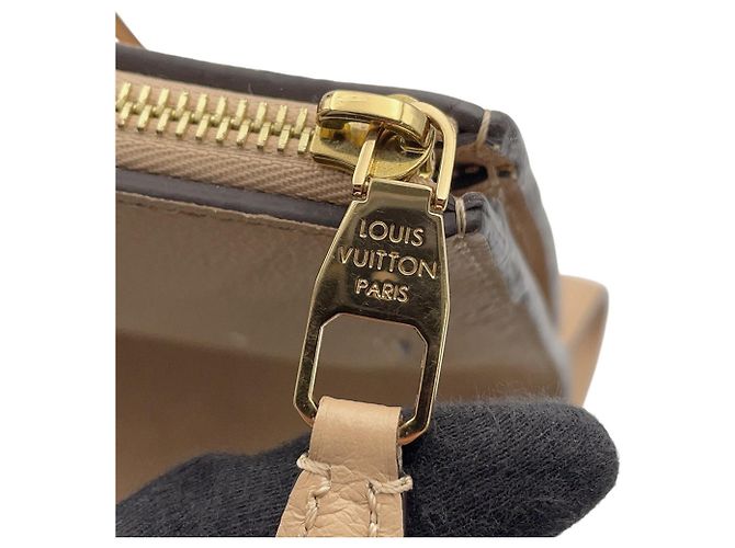 Borsa Louis Vuitton Monogram Empreinte Pont Neuf GM - vista 13