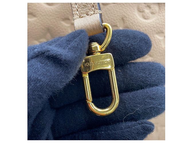 Borsa Louis Vuitton Monogram Empreinte Pont Neuf GM - vista 16