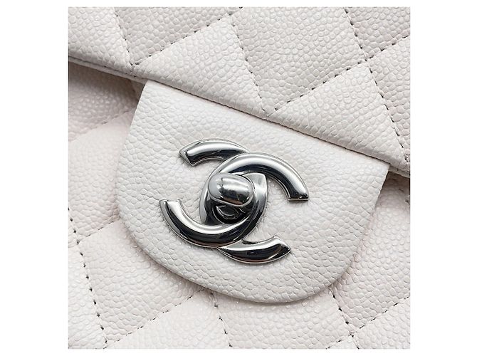 Borsa a tracolla con catena Chanel in White - vista 11