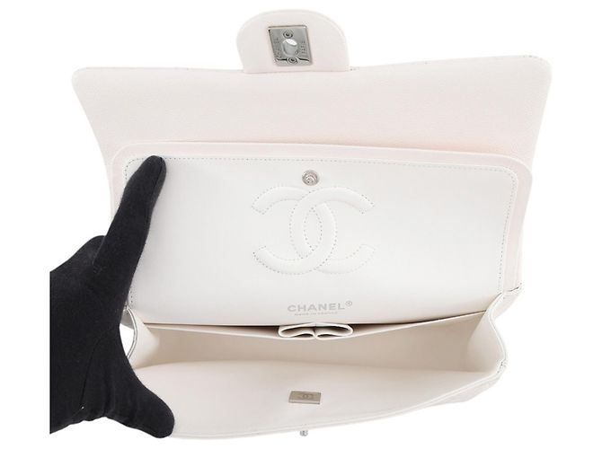 Borsa a tracolla con catena Chanel in White - vista 7