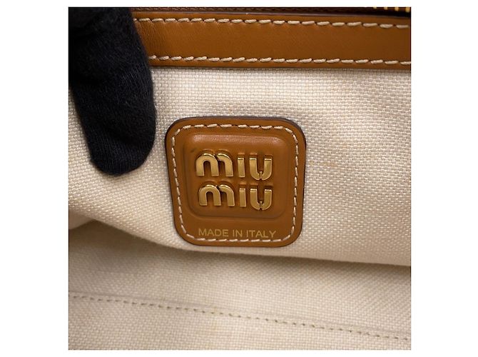 Borsa Miu Miu Ivy in Camel - vista 16