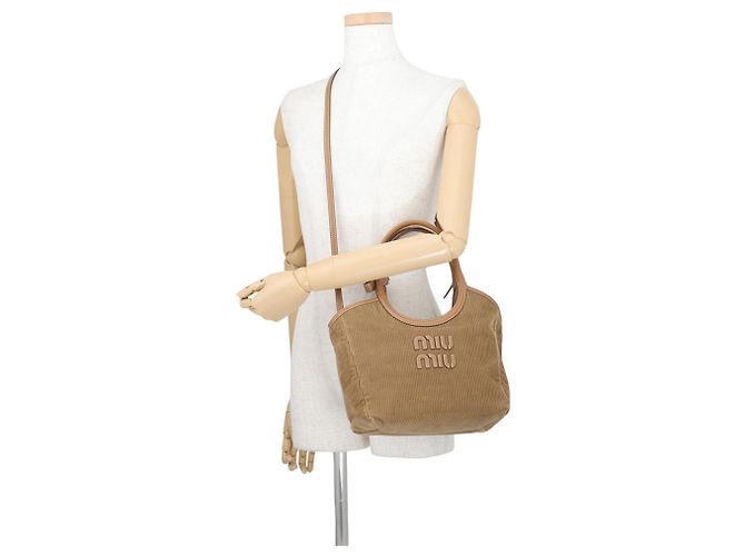 Borsa Miu Miu Ivy in Camel - vista 5