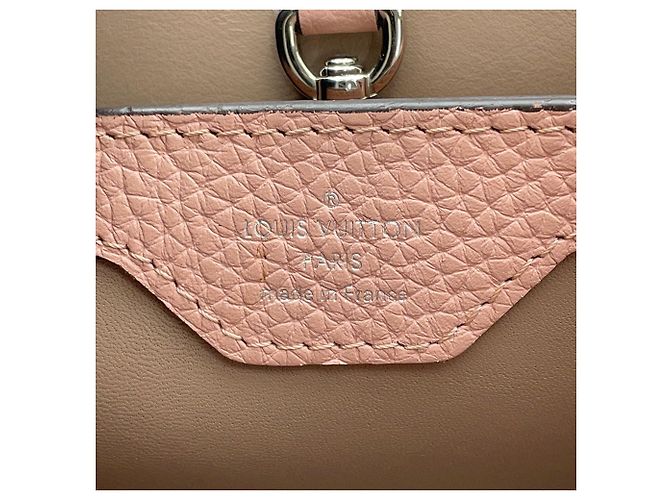 Borsa Louis Vuitton Capucines BB - vista 17