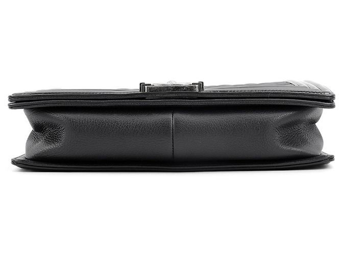 Borsa a tracolla Chanel Matelassé Black Chain - vista 3