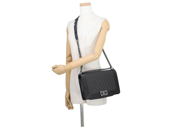 Borsa a tracolla Chanel Matelassé Black Chain - vista 5