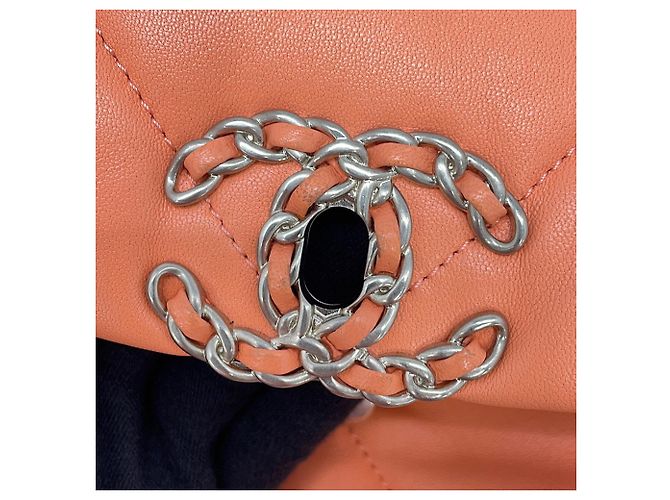 Borsa a tracolla Chanel Matelasse con catena in rosa salmone - vista 13