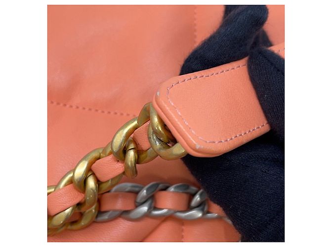 Borsa a tracolla Chanel Matelasse con catena in rosa salmone - vista 16
