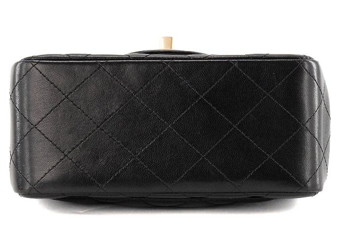 CHANEL - Borsa a tracolla Classique/Timeless Mini Square Chanel in pelle liscia nera - vista 3