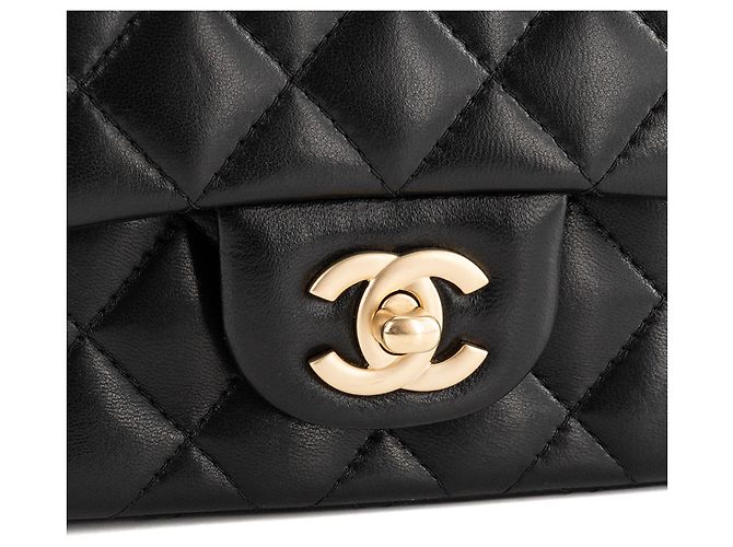 CHANEL - Borsa a tracolla Classique/Timeless Mini Square Chanel in pelle liscia nera - vista 4