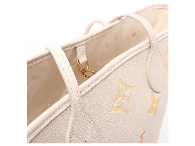 Borsa a tracolla Louis Vuitton Neverfull MM Monogram Empreinte Gradient in Beige M46516 - vista 10