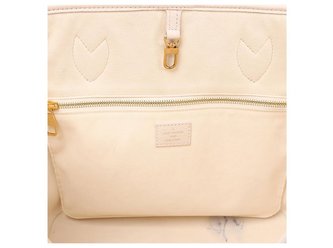 Borsa a tracolla Louis Vuitton Neverfull MM Monogram Empreinte Gradient in Beige M46516 - vista 12