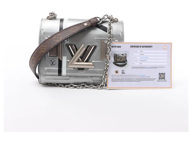 Borsa a tracolla Louis Vuitton Twist PM Spaces Collection in Argento - vista 14