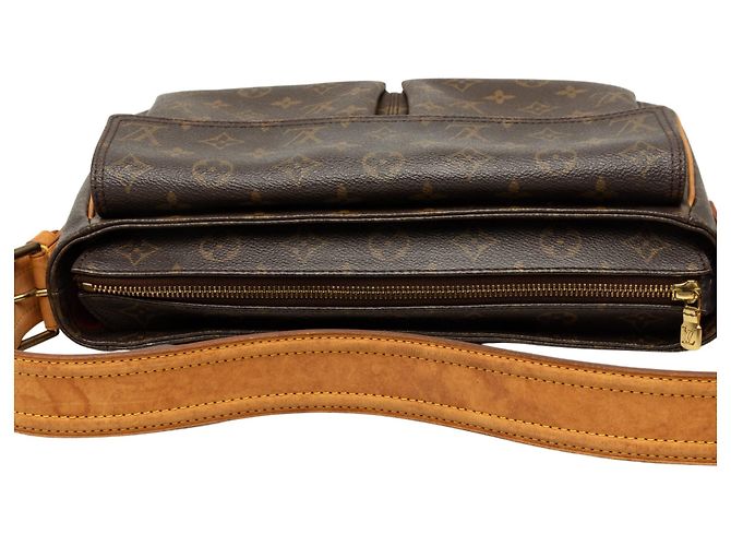 Cité Borsa a tracolla Louis Vuitton Monogram Viva Cite GM Marrone - vista 7
