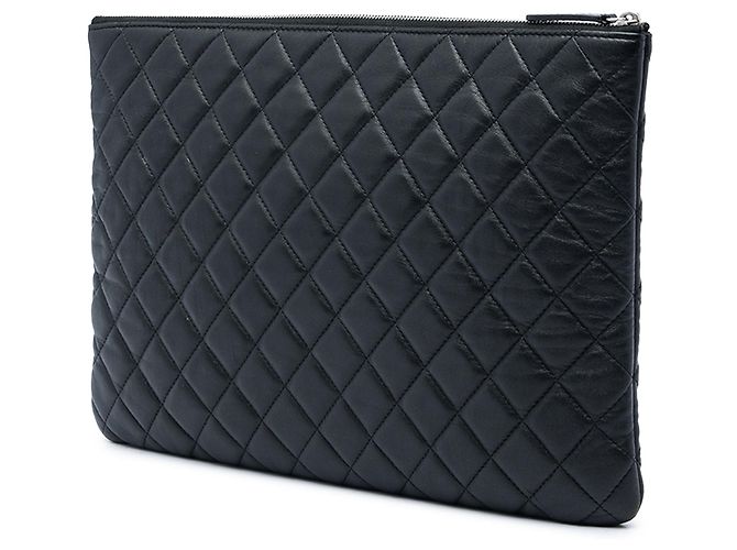 Clutch Chanel Large Quilted Lambskin O Case Nera - vista 2