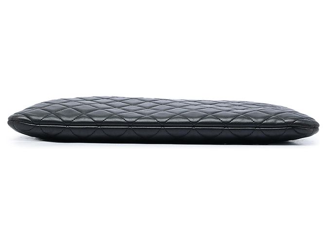 Clutch Chanel Large Quilted Lambskin O Case Nera - vista 3