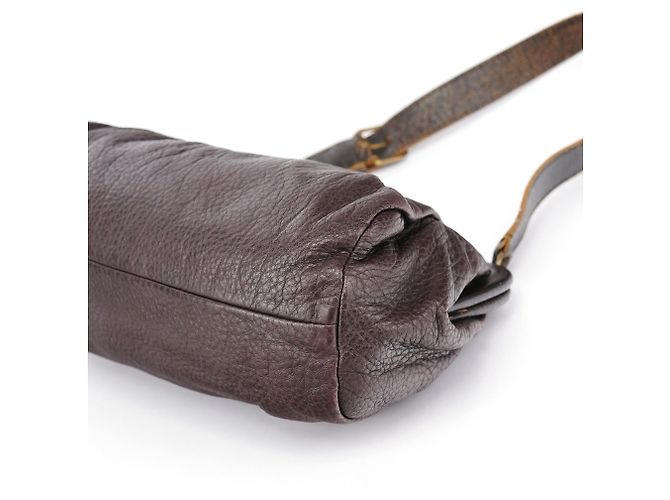 Miu Miu Borsa a tracolla e pochette in pelle craquelé marrone - vista 12