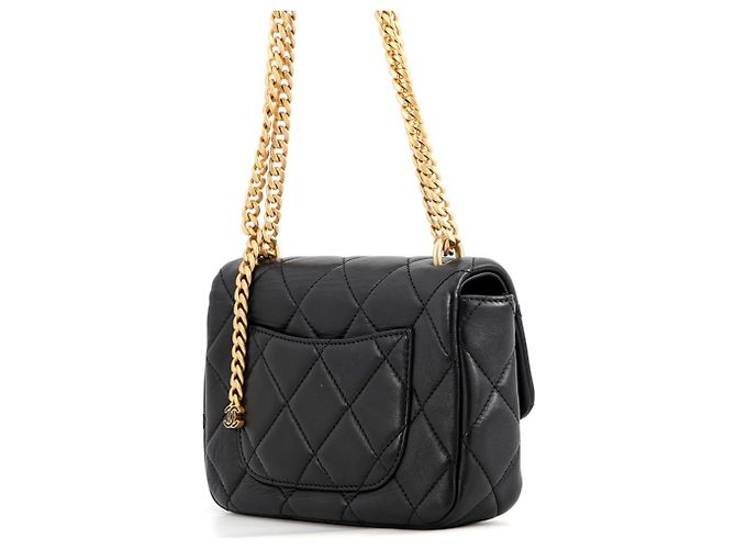 Borsa a tracolla con catena Chanel in pelle d'agnello nera - vista 2