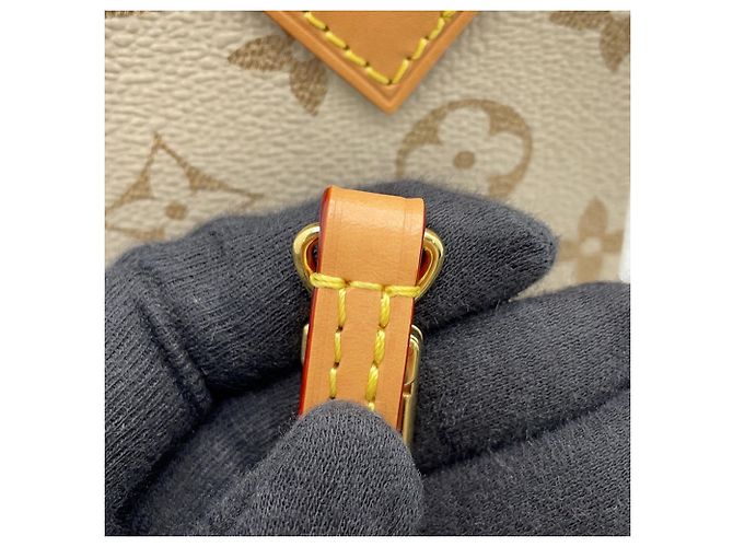 Borsa Louis Vuitton Alma BB Monogram - vista 13