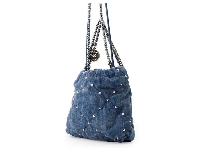 Borsa Chanel 22 Mini in denim - vista 2