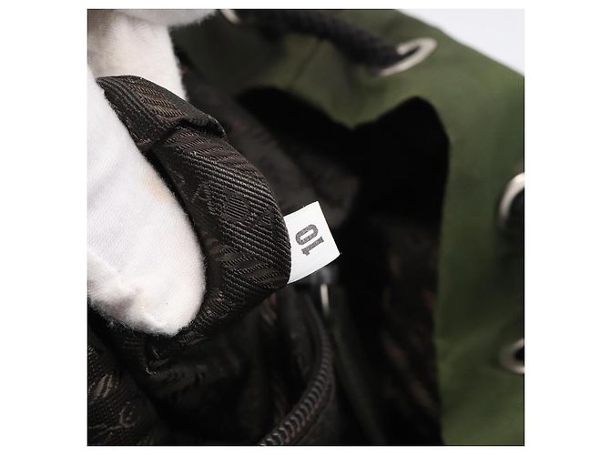 Mochila PRADA Nylon Verde Plata Auth ar14348 - Jerrillo - vista 12