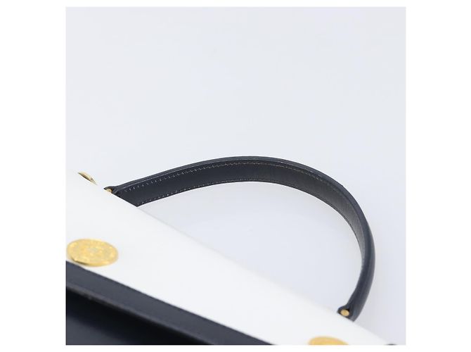 Céline CELINE Medallion Hand Bag Leather White Gold Auth 211306V - Jerrillo - vista 8
