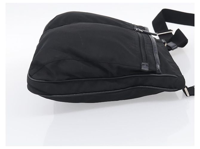 PRADA Shoulder Bag Nylon Black Silver Auth ka6912 - Jerrillo - vista 4