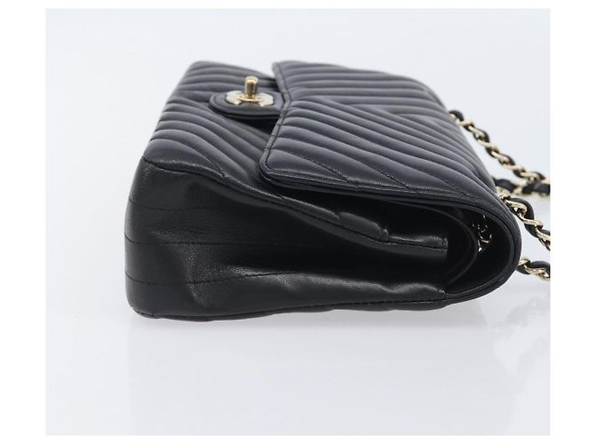 Chanel Double Stitch Flap Chevron Lambskin Medium - vista 3
