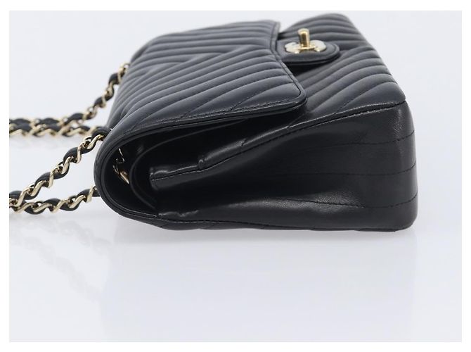 Chanel Double Stitch Flap Chevron Lambskin Medium - vista 4