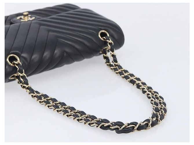 Chanel Double Stitch Flap Chevron Lambskin Medium - vista 7