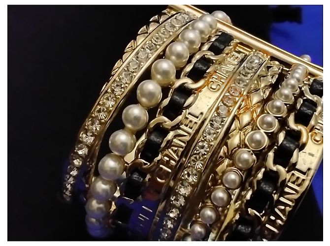 Bracciale Cuff Largo Chanel 17P Autentico Pelle Perle e Cristalli - vista 14
