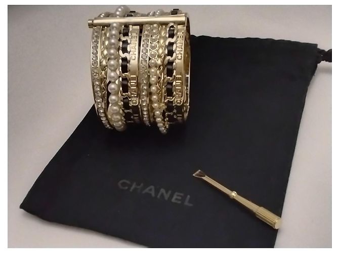 Bracciale Cuff Largo Chanel 17P Autentico Pelle Perle e Cristalli - vista 17