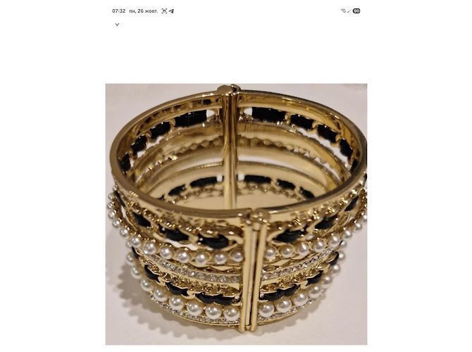 Bracciale Cuff Largo Chanel 17P Autentico Pelle Perle e Cristalli - vista 2