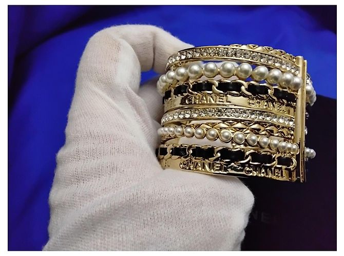 Bracciale Cuff Largo Chanel 17P Autentico Pelle Perle e Cristalli - vista 8
